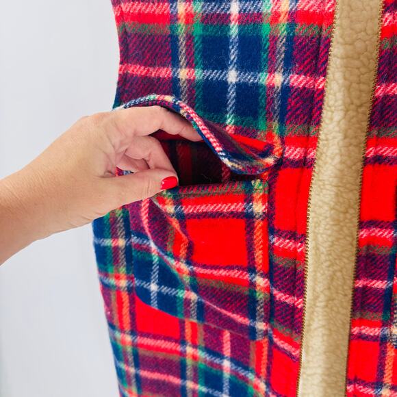 Vintage Wool Plaid Reversible Vest Red Tartan Sherpa Lined Outdoor (Fits S/M) - Picture 5 of 12